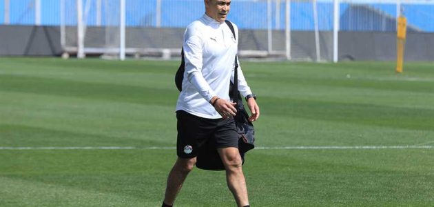 مرتديا زي البرازيل.. الحضري يرد على أنباء أزمته مع ميكالي