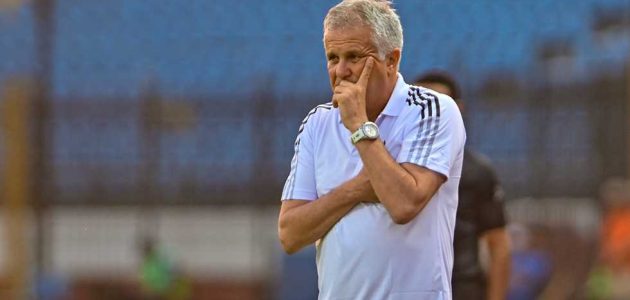 على رأسهم مانولوفيتش و3 لاعبين.. وفد من الاتحاد يزور المشجع إسلام زكي